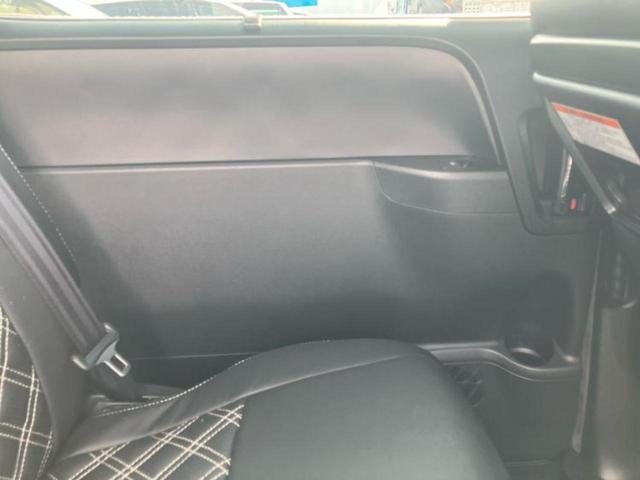 ヴォクシー ＺＳキラメキ２　保証書／純正　１０インチ　ＳＤナビ／衝突安全装置／両側電動スライドドア／車線逸脱防止支援システム／ヘッドランプ　ＬＥＤ／ＥＴＣ／ＥＢＤ付ＡＢＳ／横滑り防止装置／アイドリングストップ／フルセグＴＶ（25枚目）