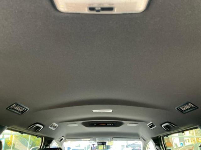 ヴォクシー ＺＳキラメキ２　保証書／純正　１０インチ　ＳＤナビ／衝突安全装置／両側電動スライドドア／車線逸脱防止支援システム／ヘッドランプ　ＬＥＤ／ＥＴＣ／ＥＢＤ付ＡＢＳ／横滑り防止装置／アイドリングストップ／フルセグＴＶ（27枚目）