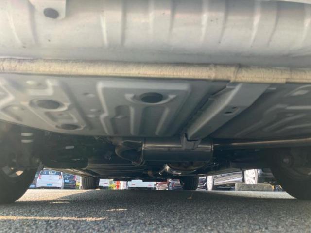 ヴォクシー ＺＳキラメキ２　保証書／純正　１０インチ　ＳＤナビ／衝突安全装置／両側電動スライドドア／車線逸脱防止支援システム／ヘッドランプ　ＬＥＤ／ＥＴＣ／ＥＢＤ付ＡＢＳ／横滑り防止装置／アイドリングストップ／フルセグＴＶ（43枚目）