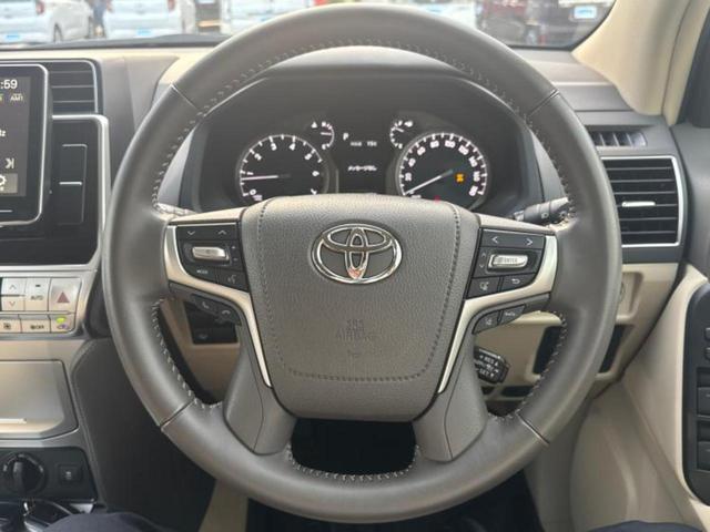 ランドクルーザープラド ４ＷＤ　ＴＸ　Ｌパッケージマットブラックエディション　保証書／ディスプレイオーディオ／衝突安全装置／シートヒーター／車線逸脱防止支援システム／シート　フルレザー／ヘッドランプ　ＬＥＤ／Ｂｌｕｅｔｏｏｔｈ接続／ＥＴＣ／ＥＢＤ付ＡＢＳ／横滑り防止装置　４ＷＤ（14枚目）