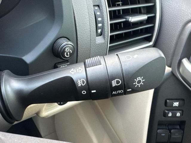 ランドクルーザープラド ４ＷＤ　ＴＸ　Ｌパッケージマットブラックエディション　保証書／ディスプレイオーディオ／衝突安全装置／シートヒーター／車線逸脱防止支援システム／シート　フルレザー／ヘッドランプ　ＬＥＤ／Ｂｌｕｅｔｏｏｔｈ接続／ＥＴＣ／ＥＢＤ付ＡＢＳ／横滑り防止装置　４ＷＤ（15枚目）