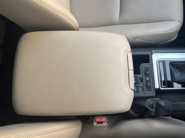 ランドクルーザープラド ４ＷＤ　ＴＸ　Ｌパッケージマットブラックエディション　保証書／ディスプレイオーディオ／衝突安全装置／シートヒーター／車線逸脱防止支援システム／シート　フルレザー／ヘッドランプ　ＬＥＤ／Ｂｌｕｅｔｏｏｔｈ接続／ＥＴＣ／ＥＢＤ付ＡＢＳ／横滑り防止装置　４ＷＤ（34枚目）