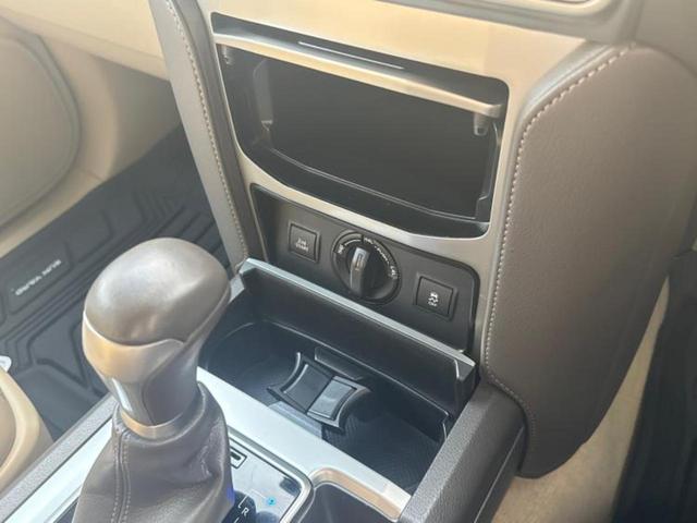 ランドクルーザープラド ４ＷＤ　ＴＸ　Ｌパッケージマットブラックエディション　保証書／ディスプレイオーディオ／衝突安全装置／シートヒーター／車線逸脱防止支援システム／シート　フルレザー／ヘッドランプ　ＬＥＤ／Ｂｌｕｅｔｏｏｔｈ接続／ＥＴＣ／ＥＢＤ付ＡＢＳ／横滑り防止装置　４ＷＤ（36枚目）