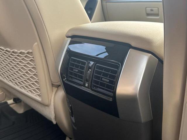 ランドクルーザープラド ４ＷＤ　ＴＸ　Ｌパッケージマットブラックエディション　保証書／ディスプレイオーディオ／衝突安全装置／シートヒーター／車線逸脱防止支援システム／シート　フルレザー／ヘッドランプ　ＬＥＤ／Ｂｌｕｅｔｏｏｔｈ接続／ＥＴＣ／ＥＢＤ付ＡＢＳ／横滑り防止装置　４ＷＤ（42枚目）