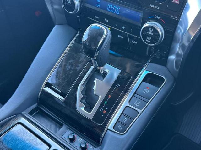 アルファード Ｓ　Ｃパッケージ　新品タイヤ／サンルーフ／純正エアロ／ディスプレイオーディオ／フリップダウンモニター／両側電動スライドドア／シート　フルレザー／電動バックドア／ヘッドランプ　ＬＥＤ／ＥＴＣ／ＥＢＤ付ＡＢＳ　革シート（18枚目）