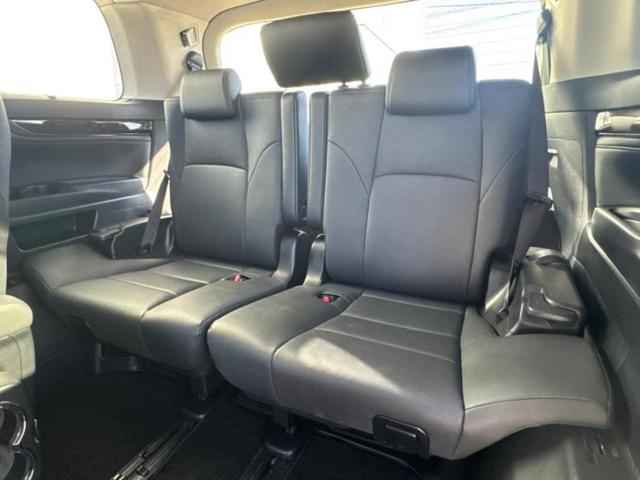 アルファード Ｓ　Ｃパッケージ　新品タイヤ／サンルーフ／純正エアロ／ディスプレイオーディオ／フリップダウンモニター／両側電動スライドドア／シート　フルレザー／電動バックドア／ヘッドランプ　ＬＥＤ／ＥＴＣ／ＥＢＤ付ＡＢＳ　革シート（19枚目）