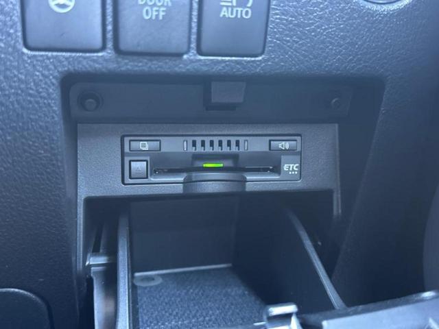 アルファード Ｓ　Ｃパッケージ　新品タイヤ／サンルーフ／純正エアロ／ディスプレイオーディオ／フリップダウンモニター／両側電動スライドドア／シート　フルレザー／電動バックドア／ヘッドランプ　ＬＥＤ／ＥＴＣ／ＥＢＤ付ＡＢＳ　革シート（29枚目）