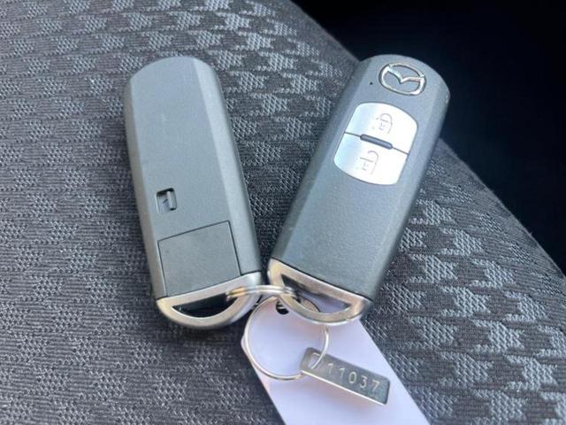 デミオ １３Ｓ　新品タイヤ／ディスプレイオーディオ／衝突安全装置／ドライブレコーダー　前後／Ｂｌｕｅｔｏｏｔｈ接続／ＥＢＤ付ＡＢＳ／横滑り防止装置／バックモニター／フルセグＴＶ／ＤＶＤ／禁煙車／エンジンスタートボタン（31枚目）