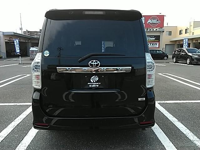 ヴォクシー ZS 煌III 両側電動スライド キーレス フルセグ ナビ&TV 乗車定員8人 エアバッグ オートマ フル装備 助手席エアバッグ HIDヘッドライト ETC バックカメラ スマートキー(5枚目)