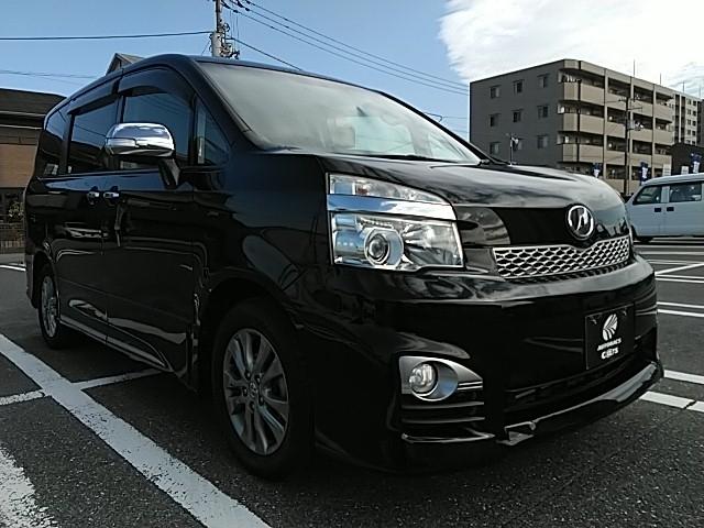 ヴォクシー ZS 煌III 両側電動スライド キーレス フルセグ ナビ&TV 乗車定員8人 エアバッグ オートマ フル装備 助手席エアバッグ HIDヘッドライト ETC バックカメラ スマートキー(7枚目)