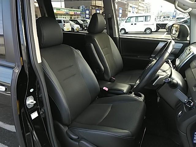 ヴォクシー ZS 煌III 両側電動スライド キーレス フルセグ ナビ&TV 乗車定員8人 エアバッグ オートマ フル装備 助手席エアバッグ HIDヘッドライト ETC バックカメラ スマートキー(10枚目)