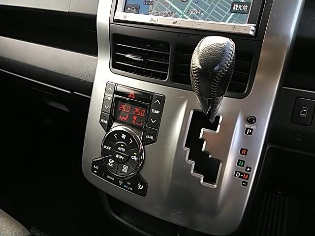 ヴォクシー ZS 煌III 両側電動スライド キーレス フルセグ ナビ&TV 乗車定員8人 エアバッグ オートマ フル装備 助手席エアバッグ HIDヘッドライト ETC バックカメラ スマートキー(22枚目)