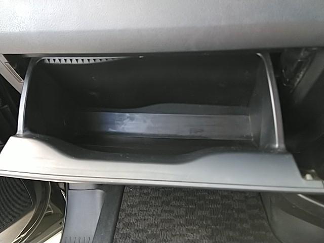 ヴォクシー ZS 煌III 両側電動スライド キーレス フルセグ ナビ&TV 乗車定員8人 エアバッグ オートマ フル装備 助手席エアバッグ HIDヘッドライト ETC バックカメラ スマートキー(26枚目)