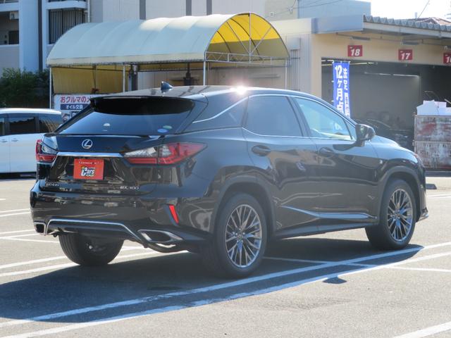 RX RX300 Fスポーツ ワンオーナー サンルーフ 革シート キーレス フルセグ ナビ&TV 20アルミホイール エアバッグ 電動シート オートマ ディーラー車 フル装備 安全装備 助手席エアバッグ サイドエアバッグ ETC(8枚目)