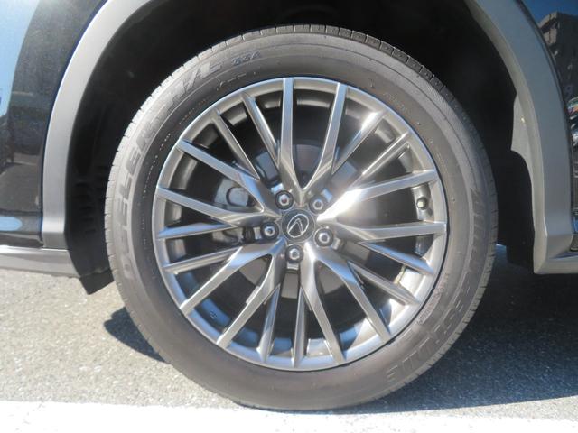 RX RX300 Fスポーツ ワンオーナー サンルーフ 革シート キーレス フルセグ ナビ&TV 20アルミホイール エアバッグ 電動シート オートマ ディーラー車 フル装備 安全装備 助手席エアバッグ サイドエアバッグ ETC(20枚目)