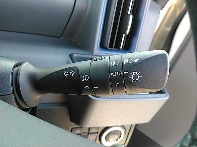 タント カスタムＲＳスタイルセレクション　ワンオーナー　スマートアシスト　クルーズコントロール　両側パワースライドドア　フロントシートヒーター　ケンウッドメモリーナビゲーション　フルセグ　バックカメラ　ＥＴＣ　前後ドライブレコーダー　禁煙車（28枚目）