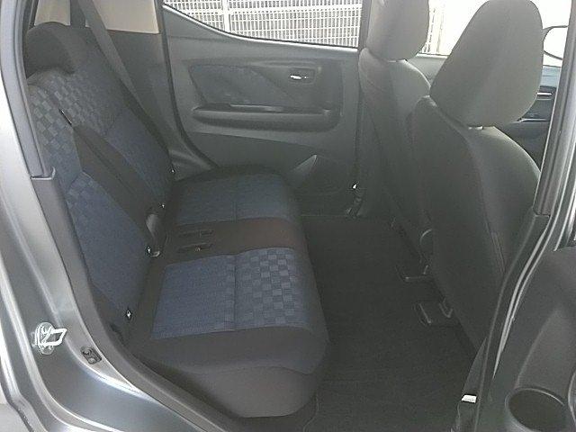 デイズ ハイウェイスター　Ｘ　キーレス　フルセグ　ナビ＆ＴＶ　エアバッグ　オートマ　ディーラー車　フル装備　バックカメラ　スマートキー（12枚目）