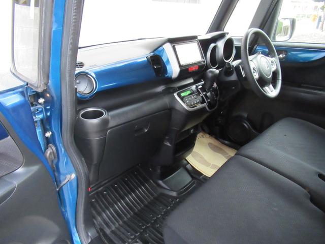 N-BOX 2トーンカラースタイル GターボSSパッケージ ナビ TV Bluetoothオーディオ 両側オートスライド クルーズコントロール CTBA ディスチャージヘッドライト パドルシフト ベンチシート ターボ 2トンカラー ユーザー1オーナー車(11枚目)