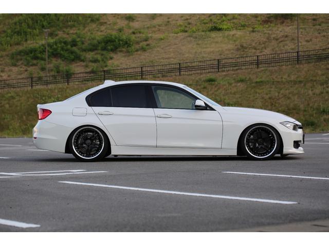 ３シリーズ ３２８ｉラグジュアリー　ＴＥＩＮ車高調　ＡＣシュニッツァーフロントスポイラー　ＷＯＲＫ１９ＡＷ　ナビ　ＴＶ走行中視聴可　バックカメラ　ＥＴＣ　レザーシート　Ｂｌｕｅｔｏｏｔｈ接続　ラジオ　エアコン（22枚目）