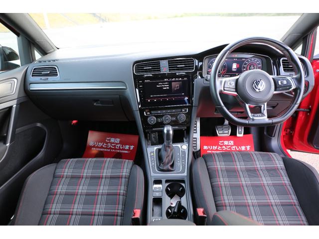 ゴルフＧＴＩ ベースグレード　後期　エアフォースエアサス公認　ＷＯＲＫ１８ＡＷ　ＣＯＸマフラー　レイヤーサウンドオーディオシステム　ルーフラッピング　ナビ　バックカメラ　ＥＴＣ　前後ドライブレコーダー　純正オプションサブウーファー（2枚目）