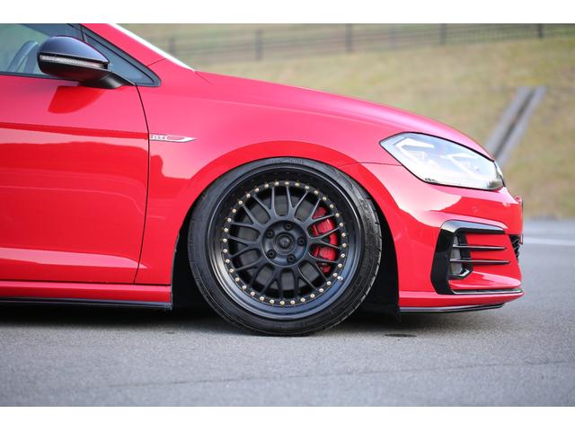 ゴルフＧＴＩ ベースグレード　後期　エアフォースエアサス公認　ＷＯＲＫ１８ＡＷ　ＣＯＸマフラー　レイヤーサウンドオーディオシステム　ルーフラッピング　ナビ　バックカメラ　ＥＴＣ　前後ドライブレコーダー　純正オプションサブウーファー（19枚目）