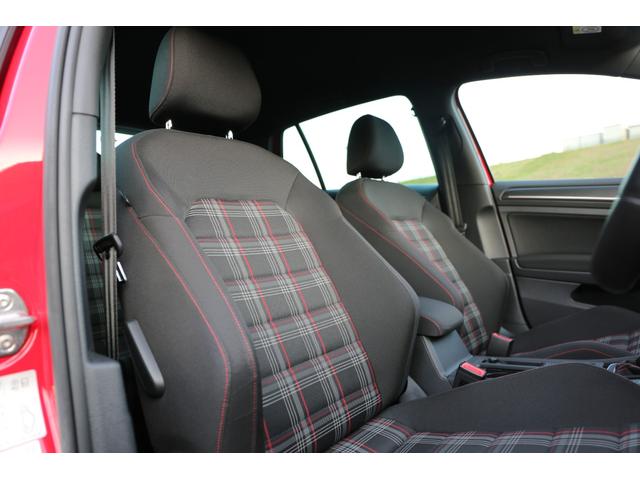 ゴルフＧＴＩ ベースグレード　後期　エアフォースエアサス公認　ＷＯＲＫ１８ＡＷ　ＣＯＸマフラー　レイヤーサウンドオーディオシステム　ルーフラッピング　ナビ　バックカメラ　ＥＴＣ　前後ドライブレコーダー　純正オプションサブウーファー（26枚目）