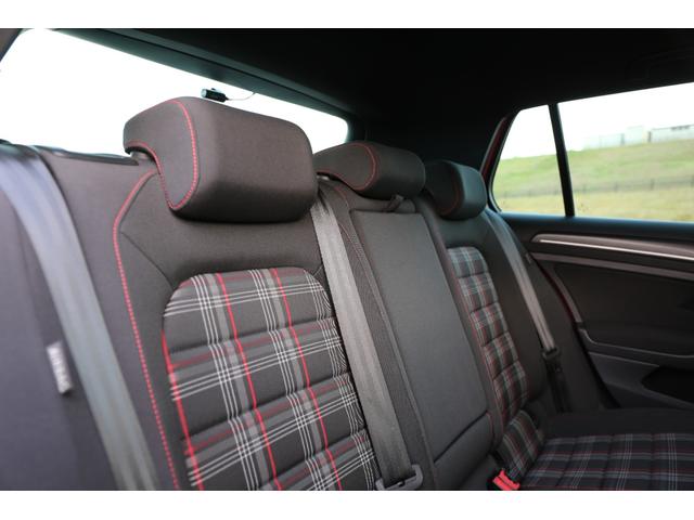 ゴルフＧＴＩ ベースグレード　後期　エアフォースエアサス公認　ＷＯＲＫ１８ＡＷ　ＣＯＸマフラー　レイヤーサウンドオーディオシステム　ルーフラッピング　ナビ　バックカメラ　ＥＴＣ　前後ドライブレコーダー　純正オプションサブウーファー（45枚目）