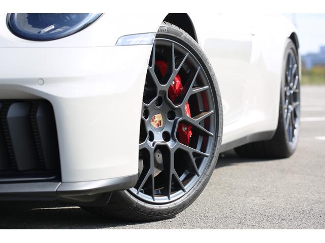 ９１１ ９１１カレラＧＴＳ　後期　ＰＤＫ　ＧＴＳインテリアＰＫＧ　フロントリフター　マトリックスＬＥＤライト　ＢＯＳＥサウンドシステム　サブセコンドクロック　センターコンソールエンボス加工　カスタムフロアマット　イオナイザー（6枚目）