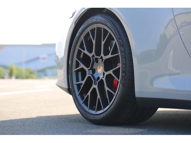 ９１１ ９１１カレラＧＴＳ　後期　ＰＤＫ　ＧＴＳインテリアＰＫＧ　フロントリフター　マトリックスＬＥＤライト　ＢＯＳＥサウンドシステム　サブセコンドクロック　センターコンソールエンボス加工　カスタムフロアマット　イオナイザー（28枚目）