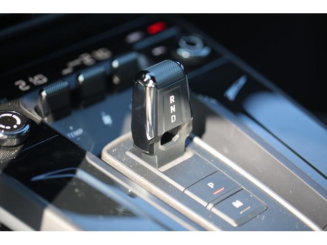 ９１１ ９１１カレラＧＴＳ　後期　ＰＤＫ　ＧＴＳインテリアＰＫＧ　フロントリフター　マトリックスＬＥＤライト　ＢＯＳＥサウンドシステム　サブセコンドクロック　センターコンソールエンボス加工　カスタムフロアマット　イオナイザー（35枚目）