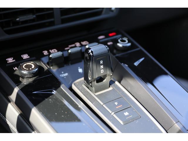 ９１１ ９１１カレラＧＴＳ　後期　ＰＤＫ　ＧＴＳインテリアＰＫＧ　フロントリフター　マトリックスＬＥＤライト　ＢＯＳＥサウンドシステム　サブセコンドクロック　センターコンソールエンボス加工　カスタムフロアマット　イオナイザー（45枚目）