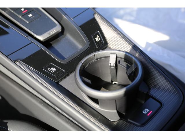 ９１１ ９１１カレラＧＴＳ　後期　ＰＤＫ　ＧＴＳインテリアＰＫＧ　フロントリフター　マトリックスＬＥＤライト　ＢＯＳＥサウンドシステム　サブセコンドクロック　センターコンソールエンボス加工　カスタムフロアマット　イオナイザー（49枚目）