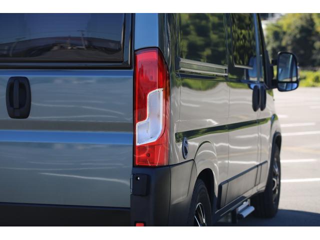 デュカト 　キャンピング　リバーストーンＫＪ　ＦＦヒーター　右ハンドル　９ＡＴ　冷蔵庫　２口コンロ　シンク　ナビ　クリアランスソナー　サブバッテリー　ヒッチメンバー　２３００ｃｃ　４名乗車（17枚目）