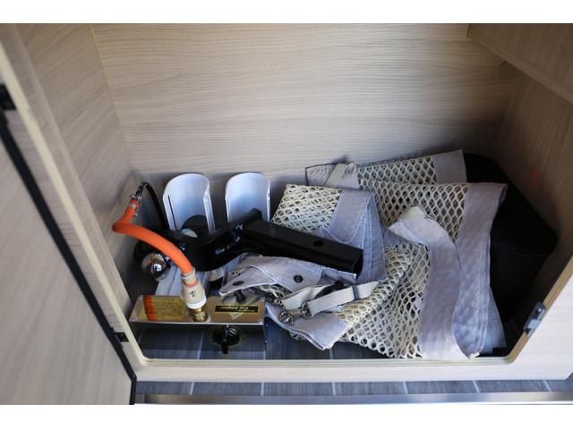 デュカト 　キャンピング　リバーストーンＫＪ　ＦＦヒーター　右ハンドル　９ＡＴ　冷蔵庫　２口コンロ　シンク　ナビ　クリアランスソナー　サブバッテリー　ヒッチメンバー　２３００ｃｃ　４名乗車（64枚目）