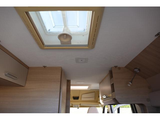 デュカト 　キャンピング　リバーストーンＫＪ　ＦＦヒーター　右ハンドル　９ＡＴ　冷蔵庫　２口コンロ　シンク　ナビ　クリアランスソナー　サブバッテリー　ヒッチメンバー　２３００ｃｃ　４名乗車（67枚目）
