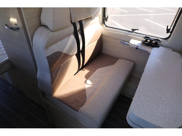 デュカト 　キャンピング　リバーストーンＫＪ　ＦＦヒーター　右ハンドル　９ＡＴ　冷蔵庫　２口コンロ　シンク　ナビ　クリアランスソナー　サブバッテリー　ヒッチメンバー　２３００ｃｃ　４名乗車（69枚目）