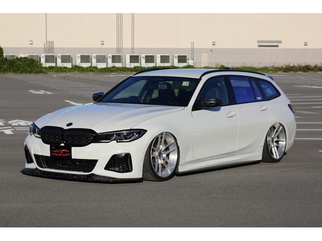 ３シリーズ ３３０ｉツーリング　Ｍスポーツ　エアサス公認　ＡＩＲＲＥＸエアサス　ブリクストンフォージド２０ＡＷ　ブレンボブレーキ　３Ｄデザインエアロ　ＦｉＥＸＨＡＵＳＴマフラー　ＥＶＥＮＴＵＲＩカーボンインテークキット　ＤＶＤプレイヤー（2枚目）