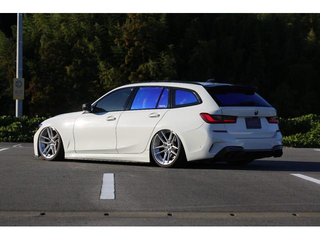 ３シリーズ ３３０ｉツーリング　Ｍスポーツ　エアサス公認　ＡＩＲＲＥＸエアサス　ブリクストンフォージド２０ＡＷ　ブレンボブレーキ　３Ｄデザインエアロ　ＦｉＥＸＨＡＵＳＴマフラー　ＥＶＥＮＴＵＲＩカーボンインテークキット　ＤＶＤプレイヤー（11枚目）