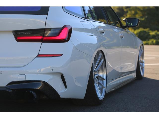 ３シリーズ ３３０ｉツーリング　Ｍスポーツ　エアサス公認　ＡＩＲＲＥＸエアサス　ブリクストンフォージド２０ＡＷ　ブレンボブレーキ　３Ｄデザインエアロ　ＦｉＥＸＨＡＵＳＴマフラー　ＥＶＥＮＴＵＲＩカーボンインテークキット　ＤＶＤプレイヤー（14枚目）