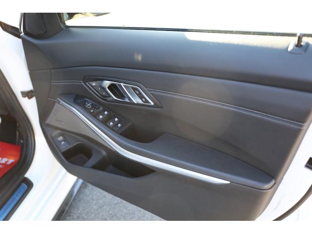 ３シリーズ ３３０ｉツーリング　Ｍスポーツ　エアサス公認　ＡＩＲＲＥＸエアサス　ブリクストンフォージド２０ＡＷ　ブレンボブレーキ　３Ｄデザインエアロ　ＦｉＥＸＨＡＵＳＴマフラー　ＥＶＥＮＴＵＲＩカーボンインテークキット　ＤＶＤプレイヤー（28枚目）