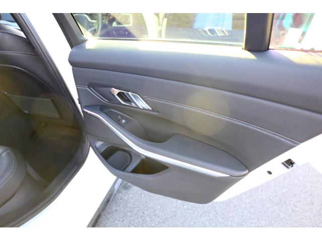 ３シリーズ ３３０ｉツーリング　Ｍスポーツ　エアサス公認　ＡＩＲＲＥＸエアサス　ブリクストンフォージド２０ＡＷ　ブレンボブレーキ　３Ｄデザインエアロ　ＦｉＥＸＨＡＵＳＴマフラー　ＥＶＥＮＴＵＲＩカーボンインテークキット　ＤＶＤプレイヤー（39枚目）