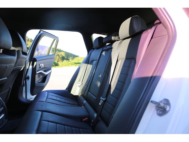 ３シリーズ ３３０ｉツーリング　Ｍスポーツ　エアサス公認　ＡＩＲＲＥＸエアサス　ブリクストンフォージド２０ＡＷ　ブレンボブレーキ　３Ｄデザインエアロ　ＦｉＥＸＨＡＵＳＴマフラー　ＥＶＥＮＴＵＲＩカーボンインテークキット　ＤＶＤプレイヤー（46枚目）