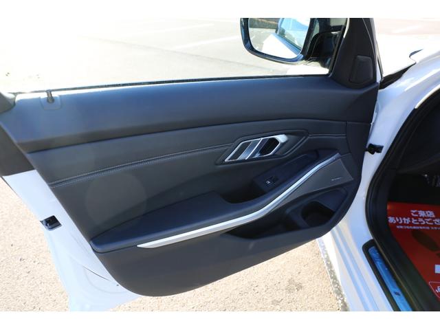 ３シリーズ ３３０ｉツーリング　Ｍスポーツ　エアサス公認　ＡＩＲＲＥＸエアサス　ブリクストンフォージド２０ＡＷ　ブレンボブレーキ　３Ｄデザインエアロ　ＦｉＥＸＨＡＵＳＴマフラー　ＥＶＥＮＴＵＲＩカーボンインテークキット　ＤＶＤプレイヤー（50枚目）