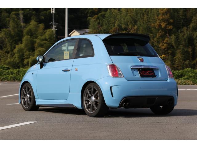 アバルト500 ベースグレード 社外フロントエアロ 社外シフトノブ ローダウン バブリング バックカメラ 5MT 純正アルミホイール レコードモンツァマフラー(14枚目)