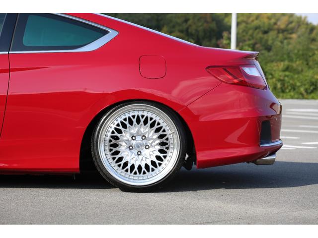 アコード ＥＸ　ＵＳホンダ　ＥＸ－Ｌ　Ｖ６　６速ミッション　サンルーフ　オートチェックレポート有り　バックカメラ　サイドカメラ　車高調　ＷＯＲＫ２０インチＡＷ　社外マフラー　シートヒーター　Ｂｌｕｅｔｏｏｔｈ接続（16枚目）