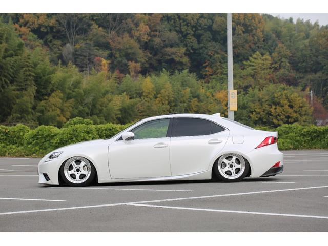 ＩＳ ＩＳ３００ｈ　バージョンＬ　エアサス公認　ＷＯＲＫ１８インチＡＷ　ＲＯＡＭＡＩＲ　サンルーフ　タイヤ４本新品　ベージュ内装　バックカメラ　ＥＴＣ　スマートキー　　パワーシート　シートメモリー付　ｂｌｕｅｔｏｏｔｈ接続（9枚目）