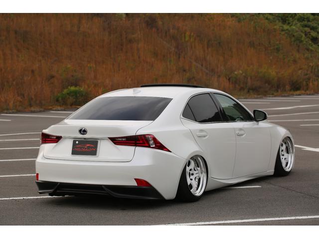 ＩＳ ＩＳ３００ｈ　バージョンＬ　エアサス公認　ＷＯＲＫ１８インチＡＷ　ＲＯＡＭＡＩＲ　サンルーフ　タイヤ４本新品　ベージュ内装　バックカメラ　ＥＴＣ　スマートキー　　パワーシート　シートメモリー付　ｂｌｕｅｔｏｏｔｈ接続（12枚目）