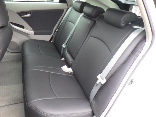 プリウス Ｇツーリングセレクション　新品車種専用シートカバー　純正１７インチＡＷ　スマートキー　プッシュスタート　オートエアコン　クルーズコントロール　Ｂｌｕｅｔｏｏｔｈ付ＨＤＤナビ　バックカメラ　ＥＴＣ　ステアリングスイッチ（14枚目）