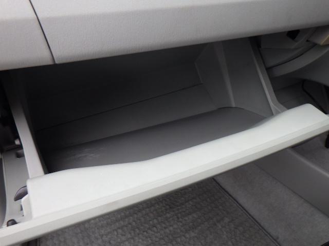 プリウス Ｇツーリングセレクション　新品車種専用シートカバー　純正１７インチＡＷ　スマートキー　プッシュスタート　オートエアコン　クルーズコントロール　Ｂｌｕｅｔｏｏｔｈ付ＨＤＤナビ　バックカメラ　ＥＴＣ　ステアリングスイッチ（39枚目）