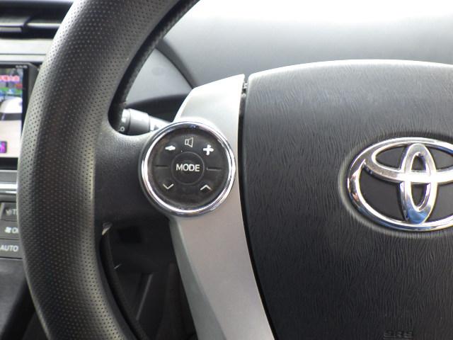 プリウス Ｓツーリングセレクション　クラッツィオシートカバー　スモークフィルム済　イクリプスフルセグＢｌｕｅｔｏｏｔｈ付ＳＤナビ　バックカメラ　ＥＴＣ　純正１７インチＡＷ　純正ＬＥＤヘッドライト　レイブリックＬＥＤフォグランプ（22枚目）